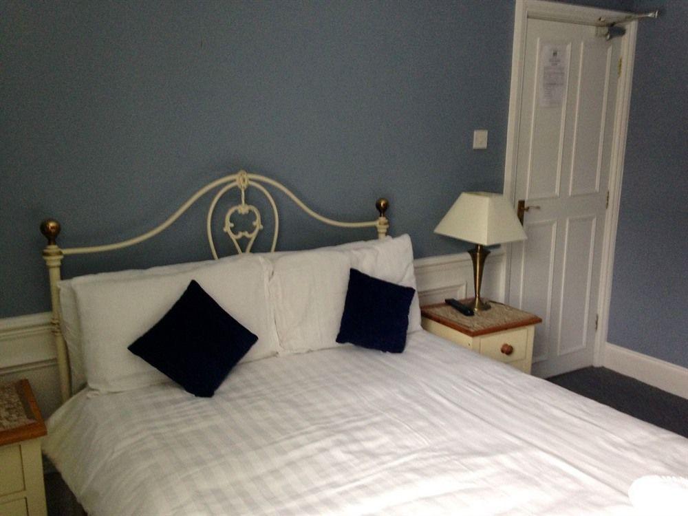 The Star And Garter 3*
